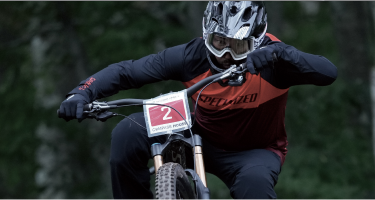 High-speed, high-accuracy focus lens drive