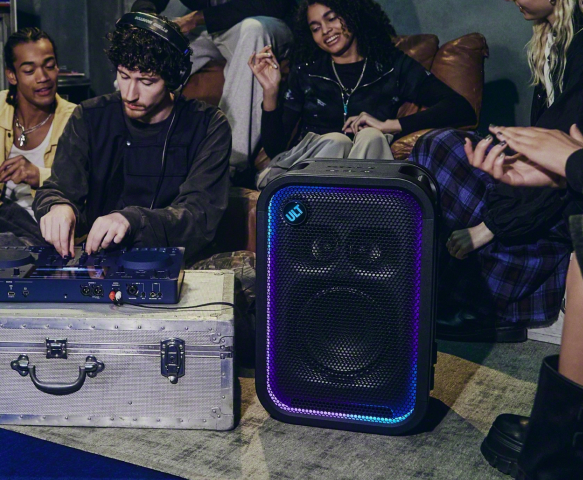 ULT TOWER 5 Expand the party for DJs and karaoke