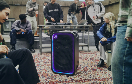 Fill the floor with 360º Party Sound