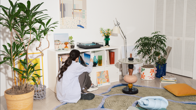 Set the tone. Tune into the moment.