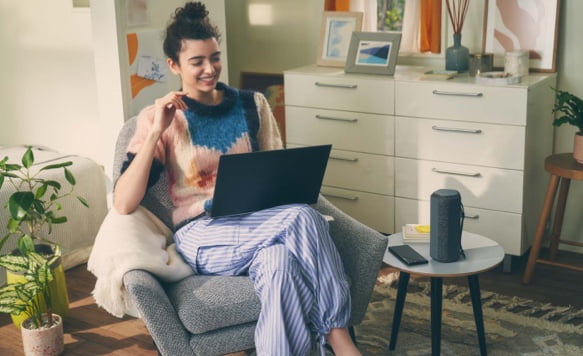 Enjoy improved call quality with Echo Canceling