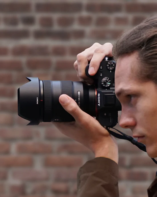 Sony Alpha 7 III Fotocamera Mirrorless Full-frame 24MP – Autofocus Real Time Eye AF, Stabilizzazione A 5 Assi, Video 4K HDR E Batteria A Lunga Durata
